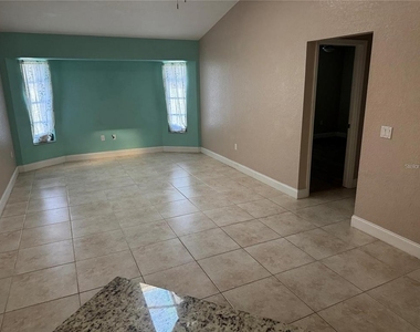 23289 Nancy Avenue - Photo Thumbnail 3