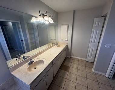 8234 Mossborger Avenue - Photo Thumbnail 13