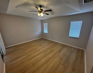 8234 Mossborger Avenue - Photo Thumbnail 5