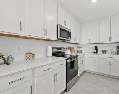 17570 Opal Sand Drive - Photo Thumbnail 5