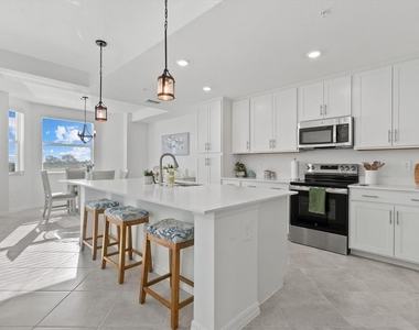 17570 Opal Sand Drive - Photo Thumbnail 10