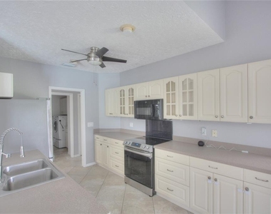 6907 Ranch Road - Photo Thumbnail 6