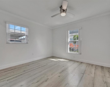 9819 Hernando Court - Photo Thumbnail 33