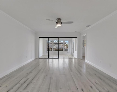 9819 Hernando Court - Photo Thumbnail 17