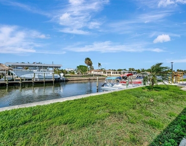 9819 Hernando Court - Photo Thumbnail 47
