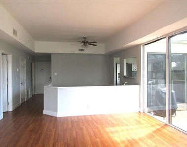 2405 Crispin Court - Photo Thumbnail 5