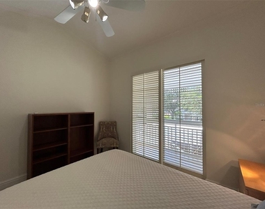 3705 54th Drive W - Photo Thumbnail 6
