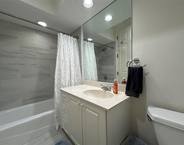 3705 54th Drive W - Photo Thumbnail 3