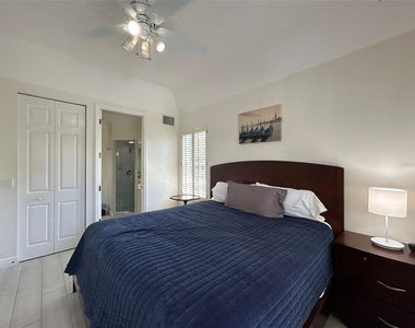 3705 54th Drive W - Photo Thumbnail 9