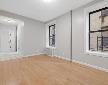 428 East 116th Street - Photo Thumbnail 4