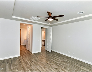 13146 Cleethorpes Street - Photo Thumbnail 27