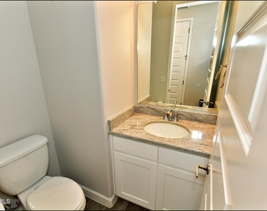 13146 Cleethorpes Street - Photo Thumbnail 37