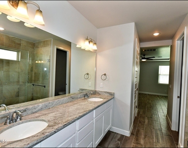 13146 Cleethorpes Street - Photo Thumbnail 30