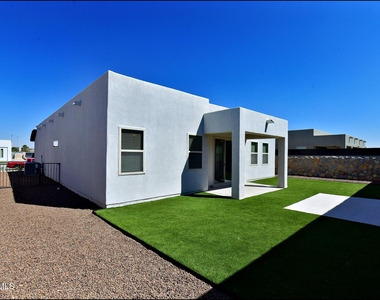 13146 Cleethorpes Street - Photo Thumbnail 42