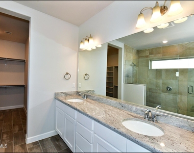 13146 Cleethorpes Street - Photo Thumbnail 28