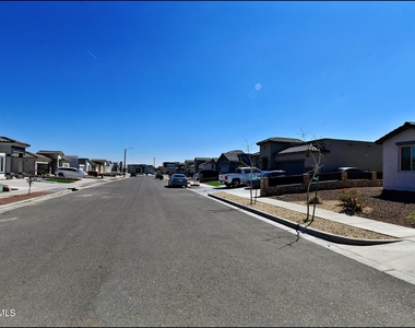 13146 Cleethorpes Street - Photo Thumbnail 46