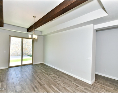 13146 Cleethorpes Street - Photo Thumbnail 15