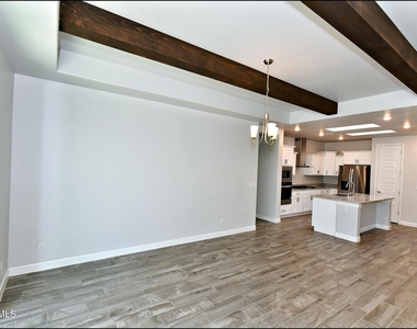 13146 Cleethorpes Street - Photo Thumbnail 17