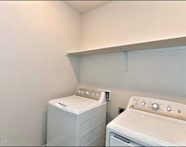 13146 Cleethorpes Street - Photo Thumbnail 38