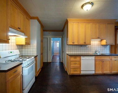 166 Beaver Street - Photo Thumbnail 3