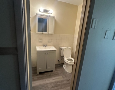 1660 Main Street - Photo Thumbnail 20