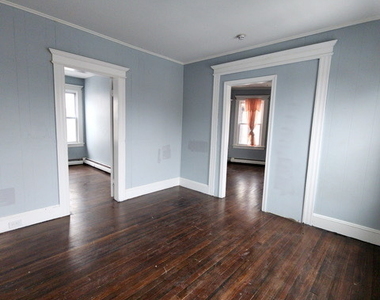 463 Logan Street - Photo Thumbnail 4