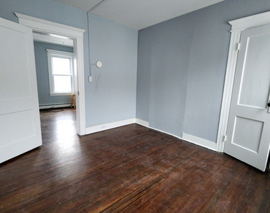 463 Logan Street - Photo Thumbnail 2