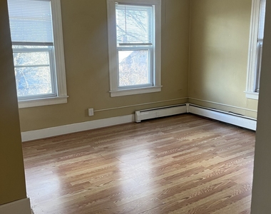 128 Whittlesey Avenue - Photo Thumbnail 8