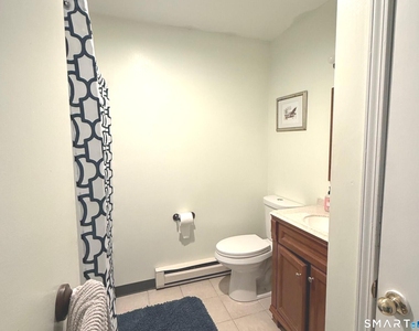 19 Wadhams Avenue - Photo Thumbnail 1