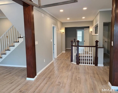 1515 Park Avenue - Photo Thumbnail 8
