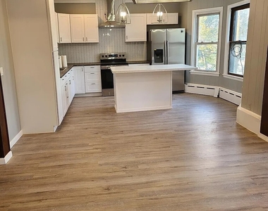 1515 Park Avenue - Photo Thumbnail 1