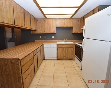 4300 N Lamont Street - Photo Thumbnail 4