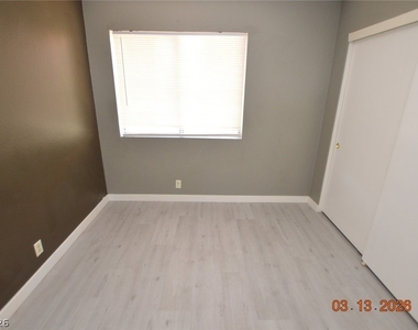 4300 N Lamont Street - Photo Thumbnail 7