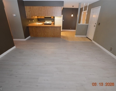 4300 N Lamont Street - Photo Thumbnail 3