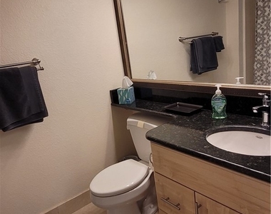 260 E Flamingo Road - Photo Thumbnail 19