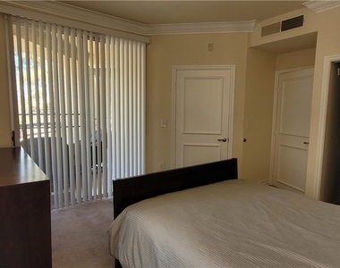 260 E Flamingo Road - Photo Thumbnail 17