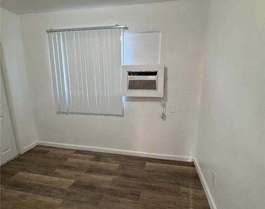 312 W Cleveland Avenue - Photo Thumbnail 3