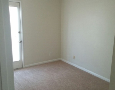 7030 Burcot Avenue - Photo Thumbnail 33