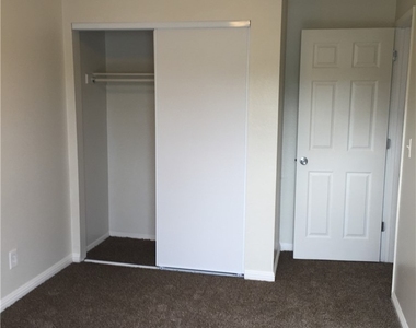 7030 Burcot Avenue - Photo Thumbnail 23