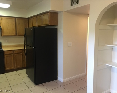 7030 Burcot Avenue - Photo Thumbnail 20