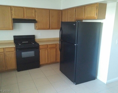 7030 Burcot Avenue - Photo Thumbnail 15