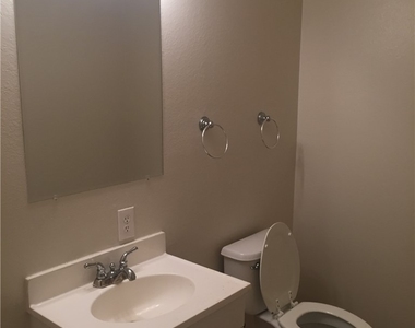7030 Burcot Avenue - Photo Thumbnail 49
