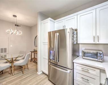 855 N Stephanie Street - Photo Thumbnail 9