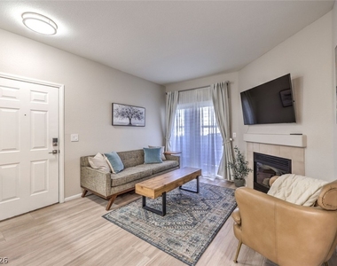 855 N Stephanie Street - Photo Thumbnail 1