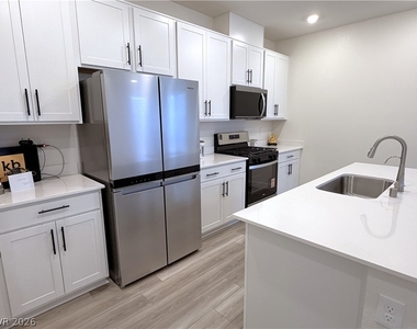 4212 Zilker Park Avenue - Photo Thumbnail 5