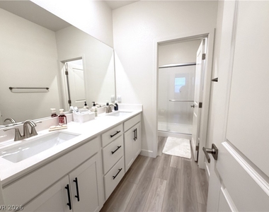 4212 Zilker Park Avenue - Photo Thumbnail 10