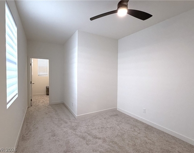 4212 Zilker Park Avenue - Photo Thumbnail 14