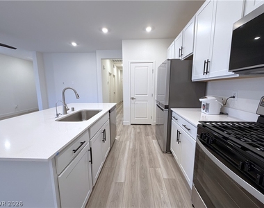 4212 Zilker Park Avenue - Photo Thumbnail 7