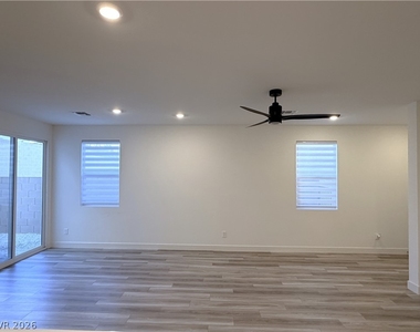 4212 Zilker Park Avenue - Photo Thumbnail 6