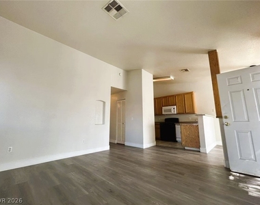 4730 E Craig Road - Photo Thumbnail 2